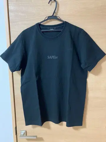 SAPEuR 블랙 T셔츠