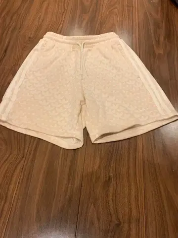 adidas 숏팬츠 베이지 S
