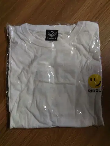 RIDDLL 스마일리 페이스 T셔츠 화이트