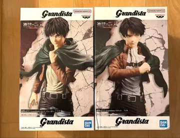 진격의 거인 엘렌 리바이 피규어