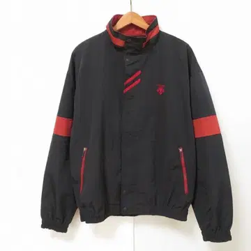 DESCENTE 블랙 레드 스트라이프 나일론 자켓