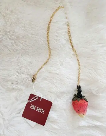 핑크하우스 딸기와 토끼 목걸이