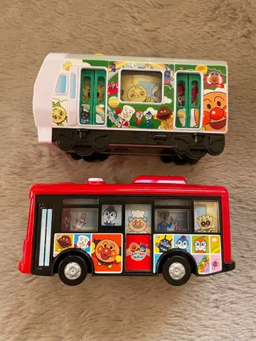 말하는 호빵맨 노선 버스 & 호빵맨 기차