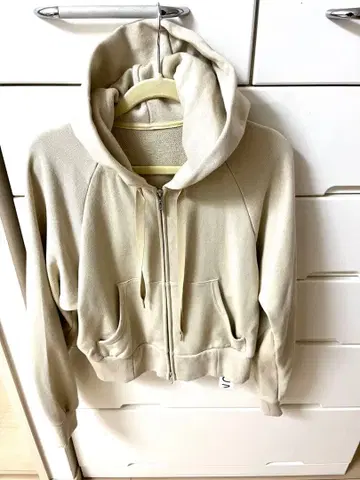 컨디션 최상 택 포함 미사용 루니 베이지 후드 부착 후드티