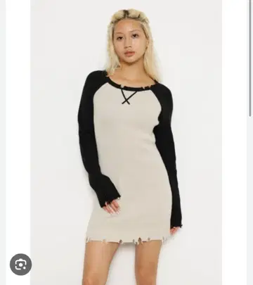 LAGUA GEM 래글런 슬리브 미니 원피스