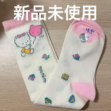 산리오 산리오 니아니뉴니에뇬 양말