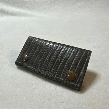 리자드 엠보 가죽 4연 키케이스 그레이