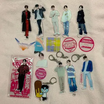 treasure 지훈 아크릴 스탠드 아크릴 키링