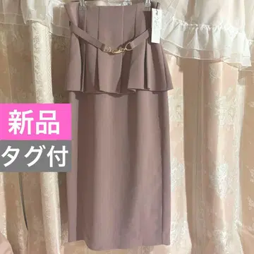 노엘라*택 포함 새상품 페플럼 금장 장식 벨트 타이트 스커트 모카