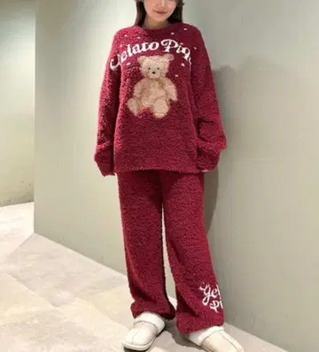 젤라또피케 스노우 베어 풀오버 & 롱 팬츠