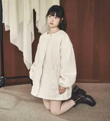 moi tytto 뉴앙스 패턴 퀼팅 블루종 코트 내추럴