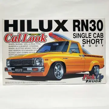 하이럭스 RN30 싱글캡 캘리룩 1/24 미조립 중고품
