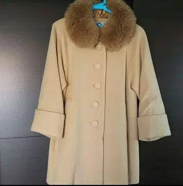 리랜드트루 베이지 퍼 코트