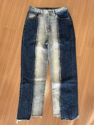 패치워크 디자인 스트레이트 데님 JEANASIS