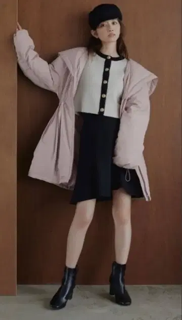 SNIDEL 니시카와 모즈 다운 코트 핑크 베이지