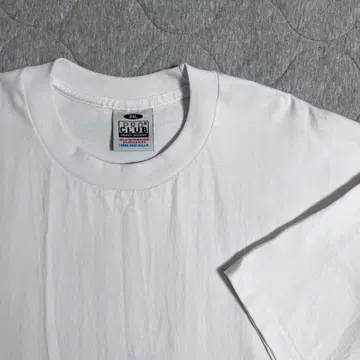 화이트 코튼 T셔츠