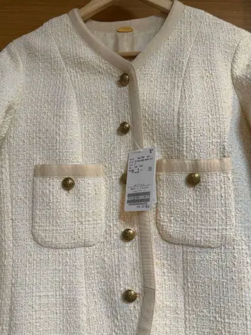 미사용 새상품 택 포함 Deuxieme Classe 트위드 V/N 자켓