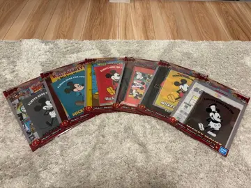 캐릭터 굿즈 세트 (미키, 코코, 푸우, 카즈)