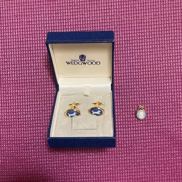 WEDGWOOD 커프스 및 재스퍼 펜던트 탑 세트