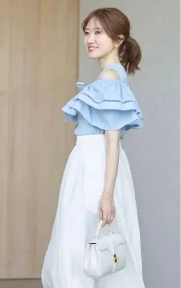 메종 에쉘 사다리 스트라이프 플레어 스커트 화이트