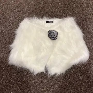 올리브 브랜치 화이트 퍼 숄