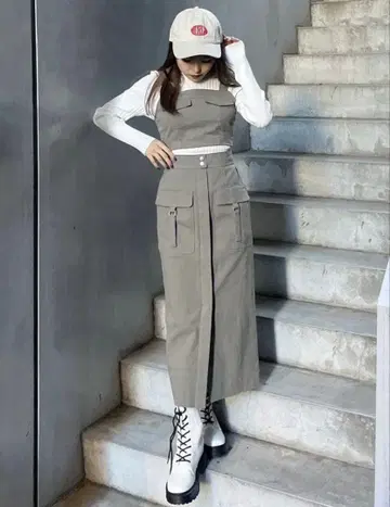 MURUA 플랩 PK 오버롤 스커트