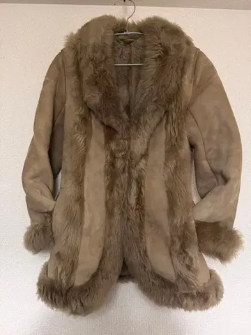 무스탕 코트 베이지