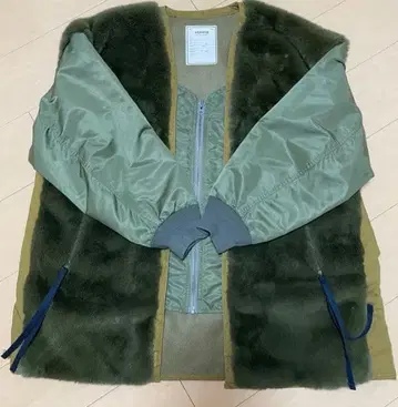 etsinta 에신타 퍼 절개 자켓 그린