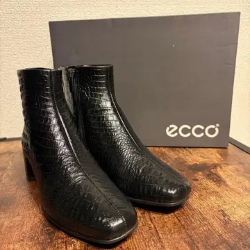 컨디션 최상 ECCO 블랙 숏부츠 악어 엠보 지퍼 22cm