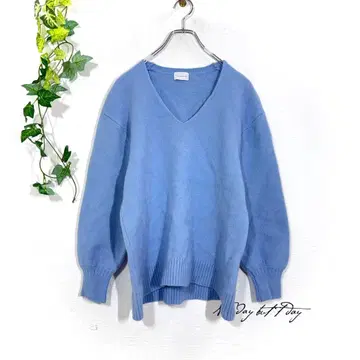 그린 라벨 릴랙싱 울 캐시미어 V넥 니트 담청색 F