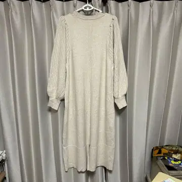 베이지 니트 롱 원피스 긴팔