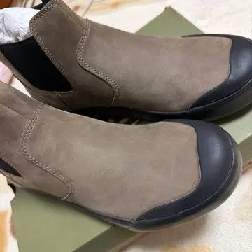 KEEN 엘레나 첼시 사이드 고어 부츠 US 7.5