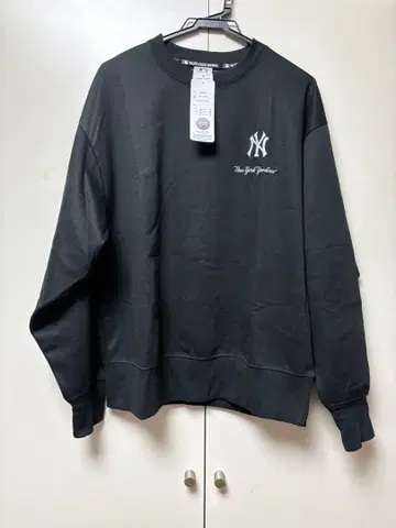 미사용 새상품 MLB 뉴욕 양키스 블랙 맨투맨 L 사이즈 속기모