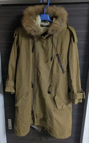 라이트 브라운 퍼 모즈 코트 남성용