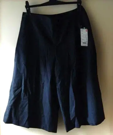 유니클로 이지 가우초 팬츠 블랙 L [미사용]