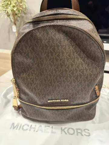 MICHAEL KORS 브라운 백팩