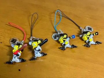 트라키 스트랩 2003년 4개 세트