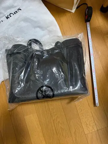 MICHAEL KORS 블랙 토트백