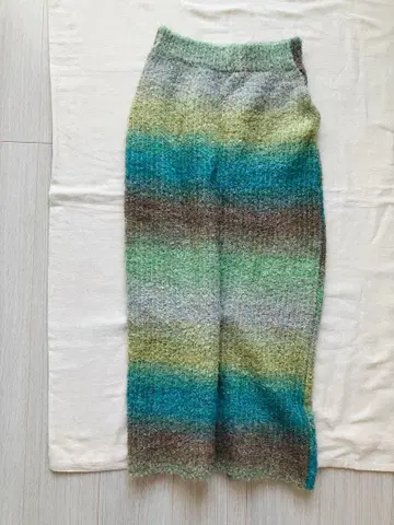 새상품급 아름다운 니트 스커트 롱 스커트