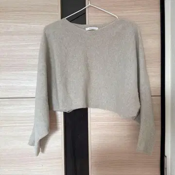 ANAYI 베이지 돌먼 슬리브 크루넥 니트 긴팔