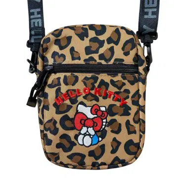 산리오 캐릭터즈 헬로키티 자수 레오파드 무늬 미니 숄더백