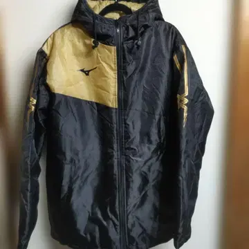 Mizuno 후드 부착 자켓 블랙 골드