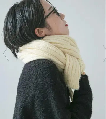 택 포함 새상품 quaranciel 리브 볼륨 롱 머플러 내추럴