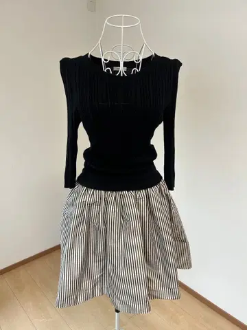 FRAY I.D 리브 니트 스트라이프 플레어 스커트