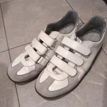 저먼 트레이너 벨크로 스니커즈