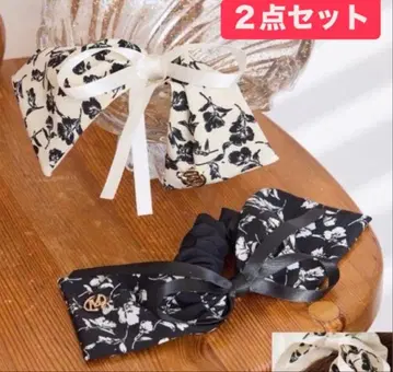 새상품 시마무라 yumi님 꽃무늬 리본 스크런치 화이트 블랙 2점