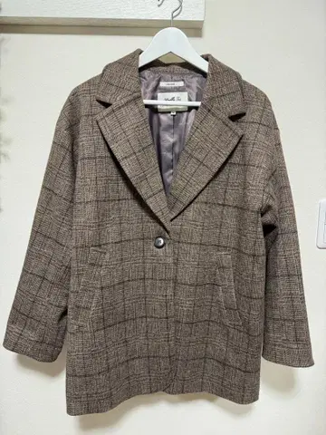 새상품급 니코앤드 브라운 체크 무늬 테일러드 자켓 M