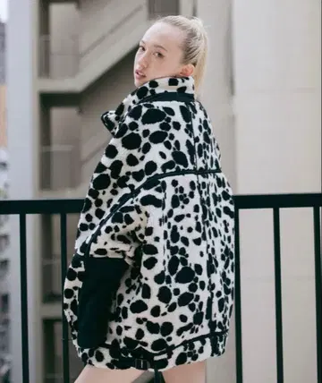 달마시안 패턴 플리스 자켓