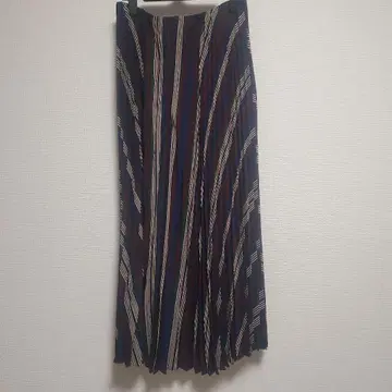 유니클로 C 플리츠 롱 스커트 와인