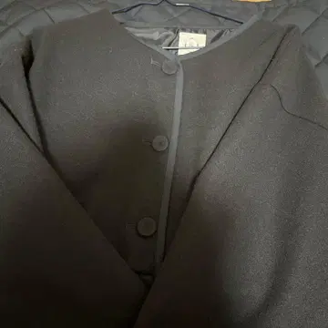 사만사 모스모스 퀼트 절개 코트